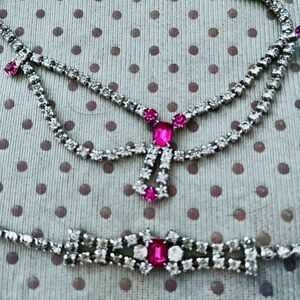 Gorgeous Vintage Necklace and Bracelet Set